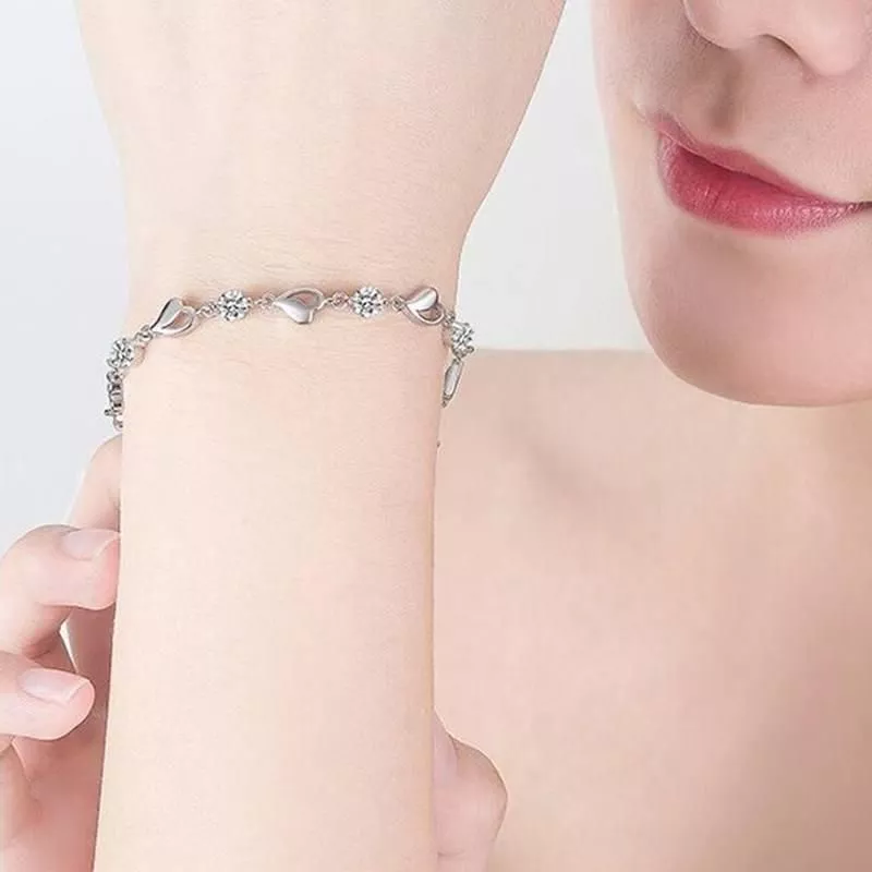 Elegant Sterling Silver Heart Bracelet with Cubic Zirconia